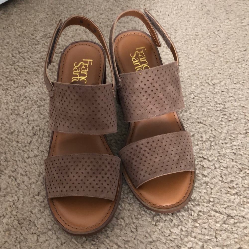 BRAND NEW Franco Sarto heels